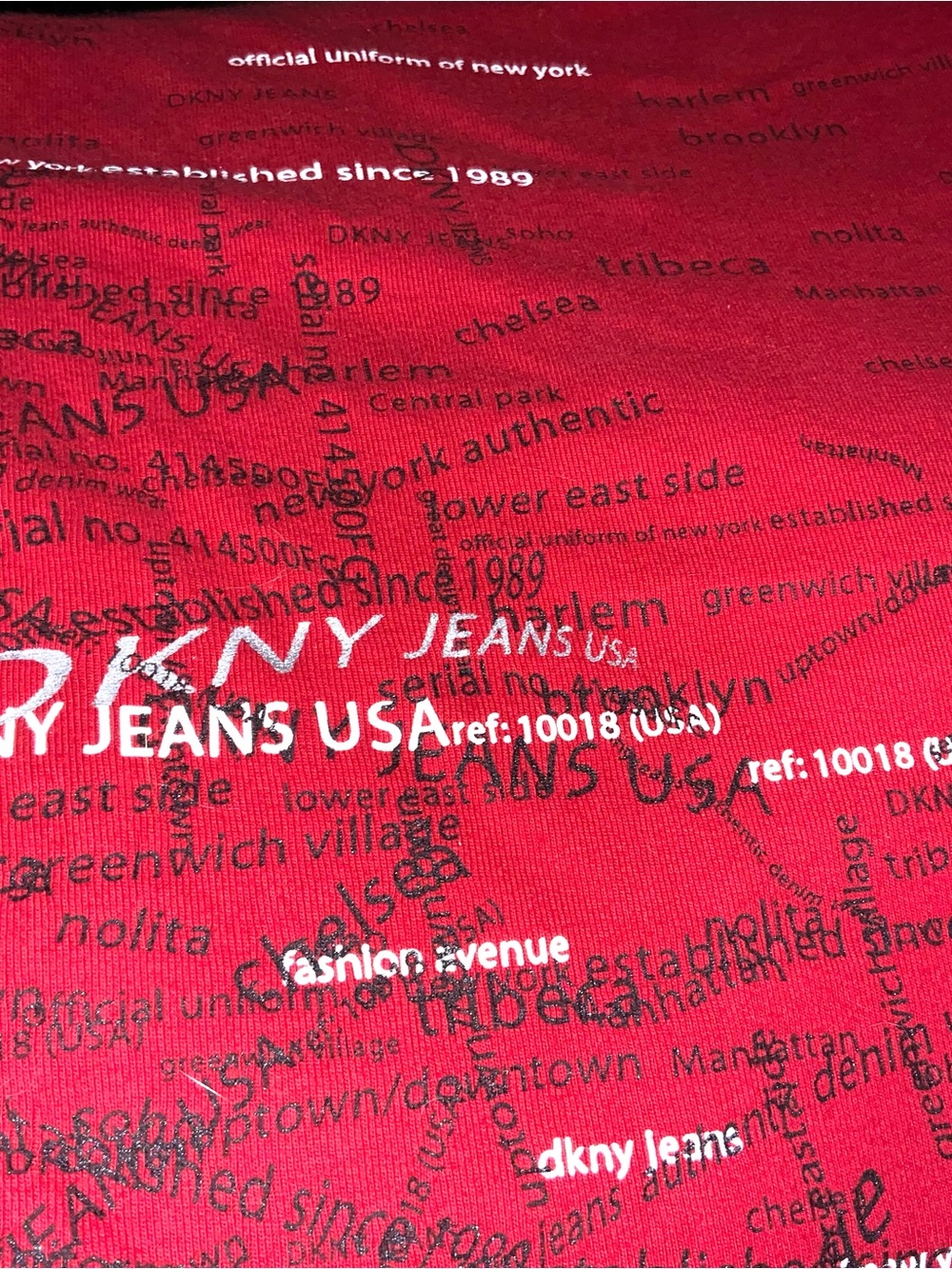 Vintage DKNY Jeans Y2K Red NYC Graphic T-Shirt Top S Cotton Made in Canada Fitte - Picture 7 of 11